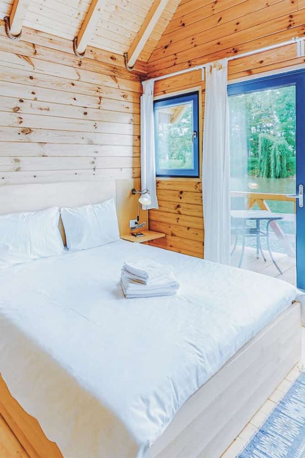 home plutitoare 16527e68